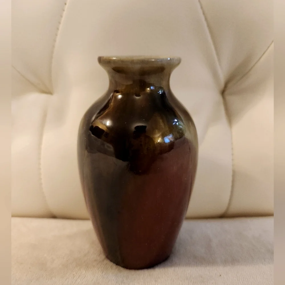 VTG 6” Maroon Black,Red/Green Tinted Ceramic Bud Vase - - Picture 4 of 12